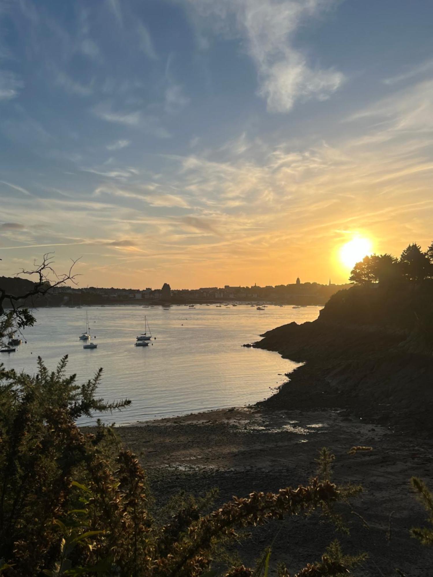 Jolie Maison Bord De Mer Dinard Exterior foto